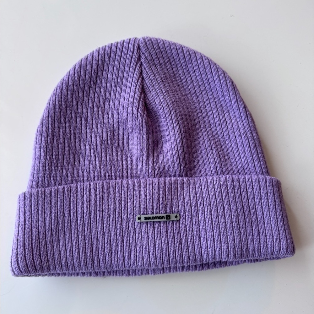 Selling lavender Salomon beanie